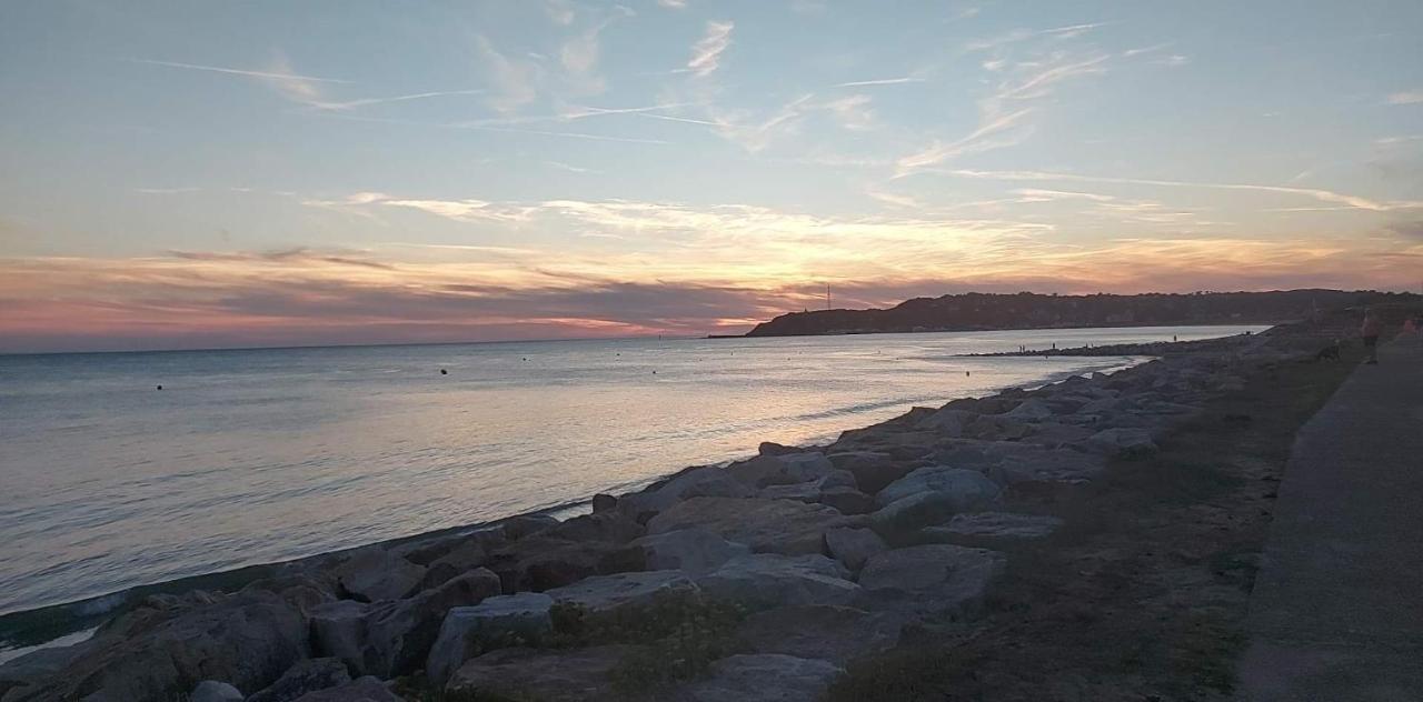 Le Balcon De Jersey - Face A La Mer Saint-Jean-de-la-Rivière Eksteriør bilde